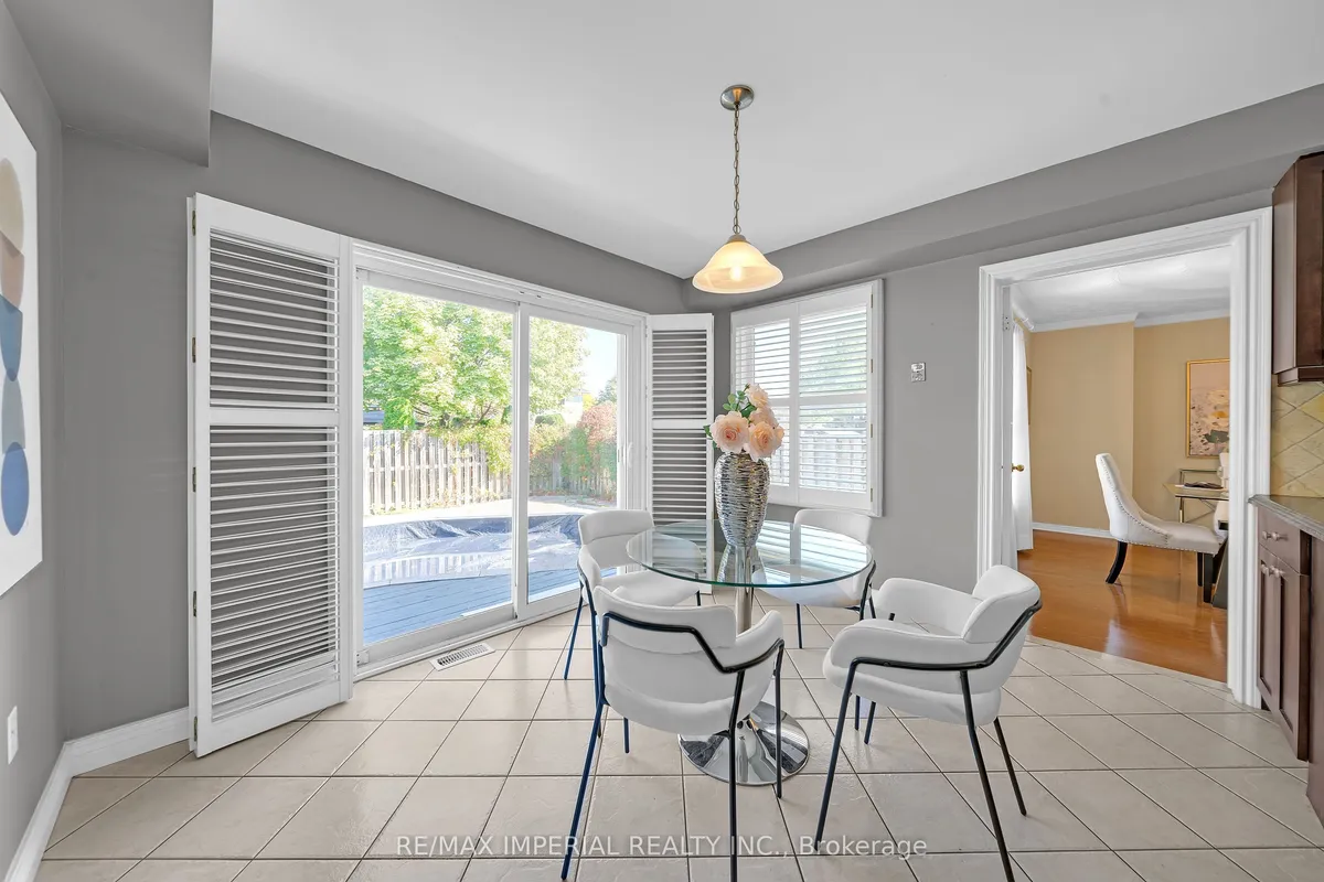 955 Snowbird Street, ON L1J 8J8