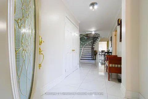 81 Linton Avenue, ON L1T 2V5