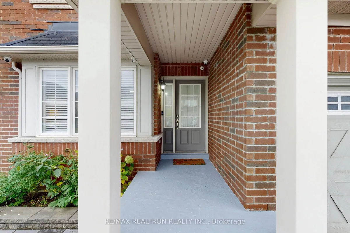 40 Oswell Drive, ON L1Z 0L4