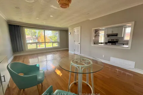 15 Summerglade Drive, ON M1S 1W8