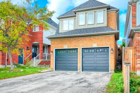 37 Shenandoah Drive, ON L1P 1S9