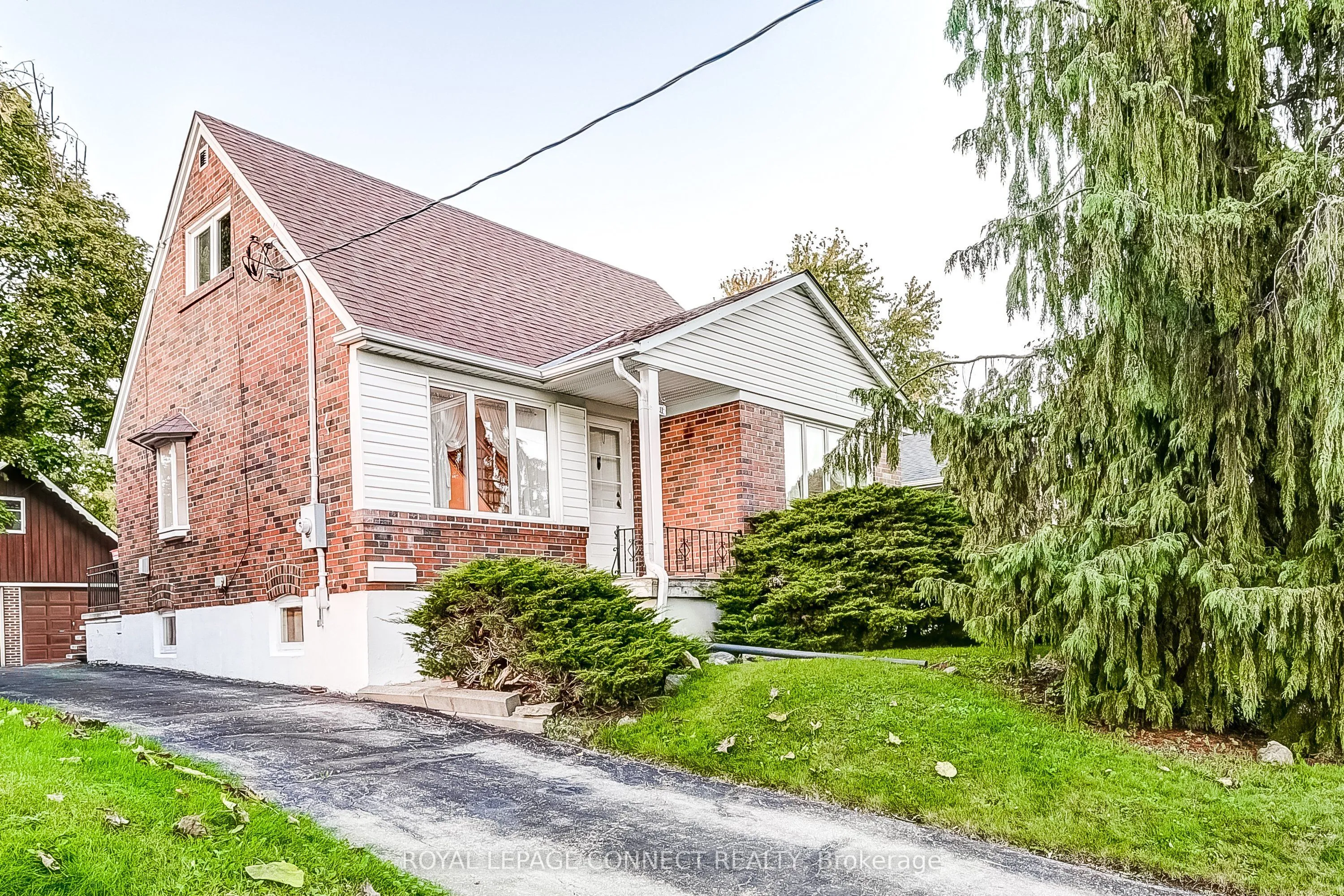 11 Waringstown Drive, ON M1R 4H2
