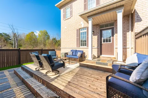 2494 Earl Grey Avenue, ON L1X 0B9