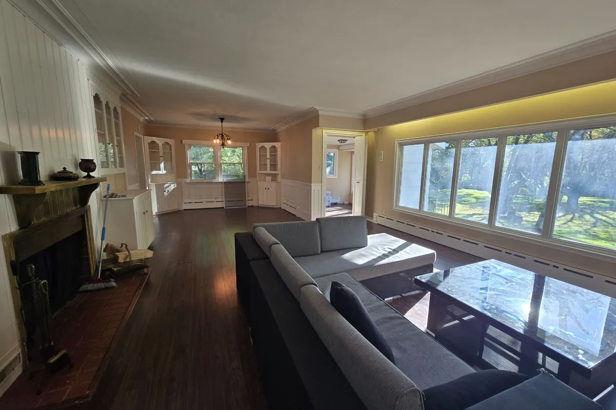 1330 Church Street, ON L1B 1C6