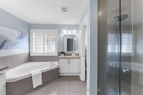 97 Sharplin Drive, ON L1Z 0P3