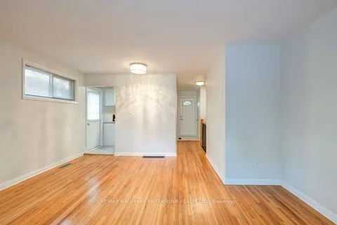 1000 Wardman Crescent, ON L1N 3G9