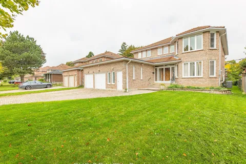 3 Emmeline Crescent, ON M1S 1L1