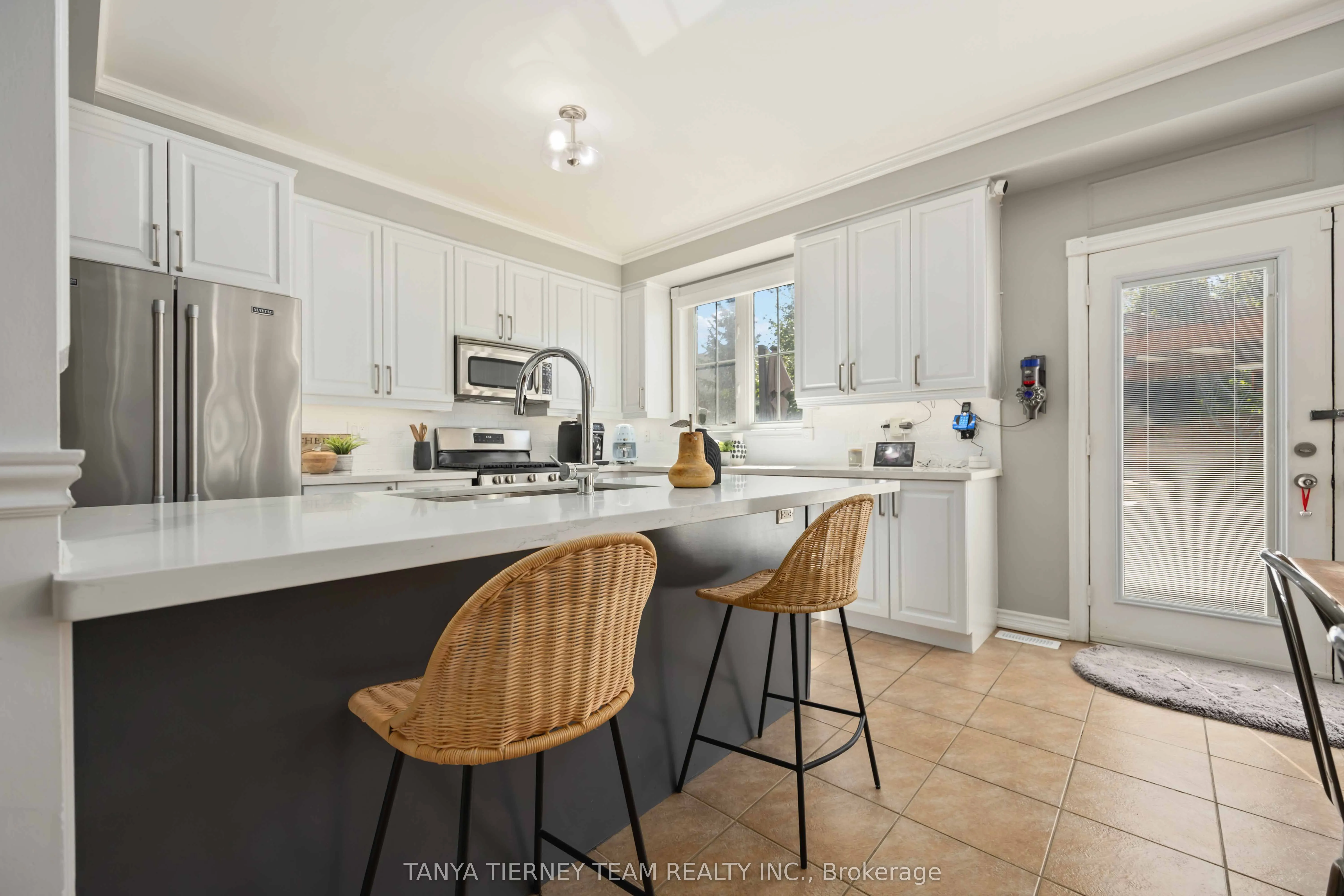 161 Carnwith Drive, ON L1M 2J5