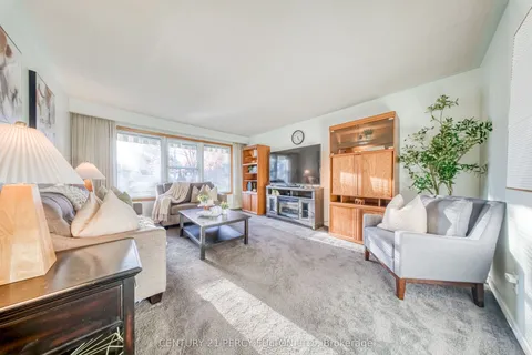 43 Taylor Road, ON L1S 2X5