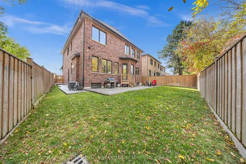 33 Starfire Drive, ON M1C 5G3