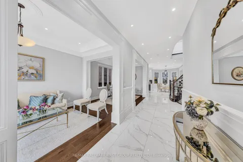 33 Starfire Drive, ON M1C 5G3