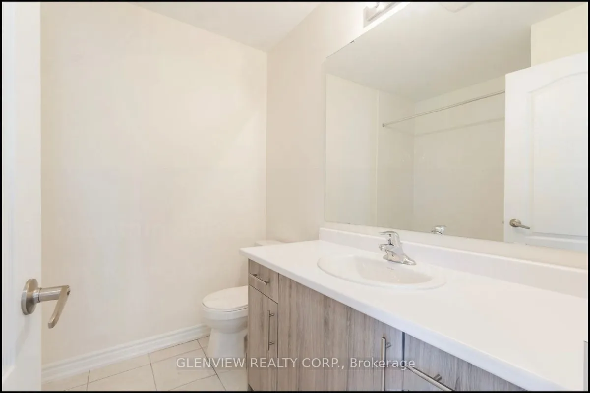 5 Mountainside Crescent, ON L1R 0P5