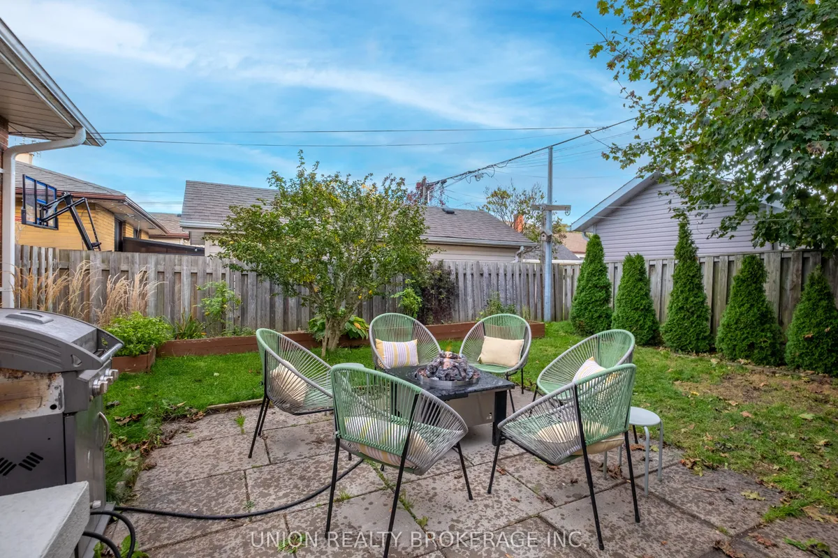 481 Lowell Avenue, ON L1J 2X6