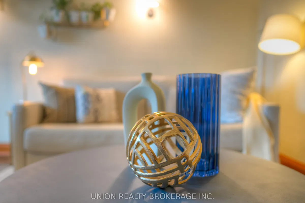 481 Lowell Avenue, ON L1J 2X6