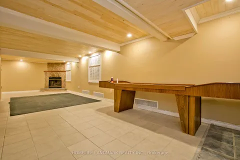 35 Crawford Drive, ON L1S 3A9