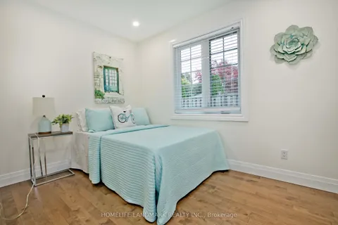 35 Crawford Drive, ON L1S 3A9