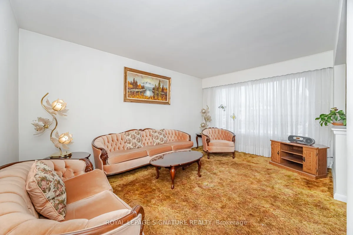 25 Marta Avenue, ON M1K 1V6