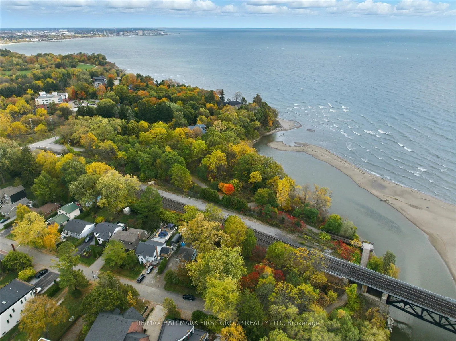 313 Dyson Road, ON L1W 2N1