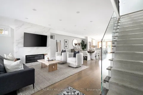 29 Lesmount Avenue, ON M4J 3V5