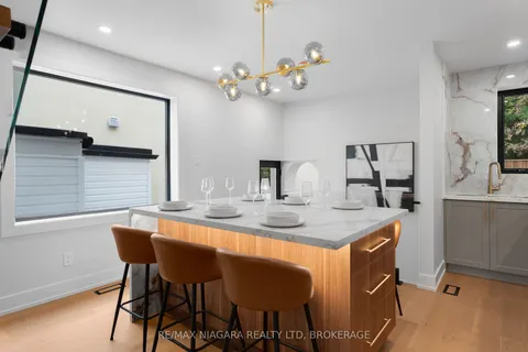 853 Sammon Avenue, ON M4C 2E9