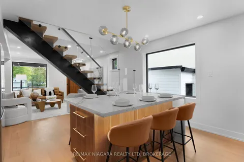 853 Sammon Avenue, ON M4C 2E9