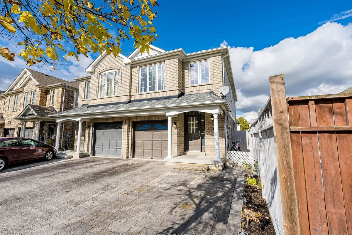 43 Tozer Crescent, ON L1T 5A1