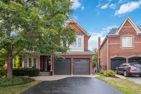 6 Braddock Court, ON L1M 2N1