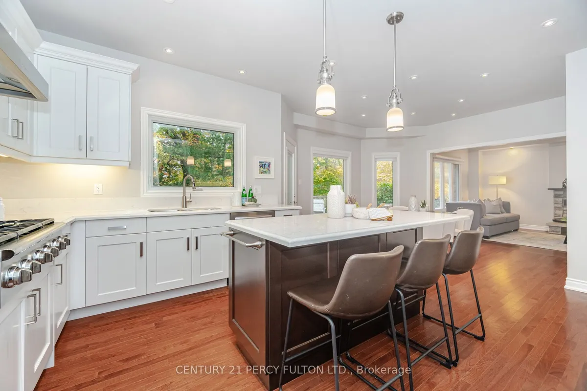 913 Duncannon Drive, ON L1X 2M4