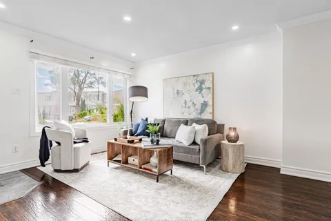 740 Kennedy Road, ON M1K 2C5