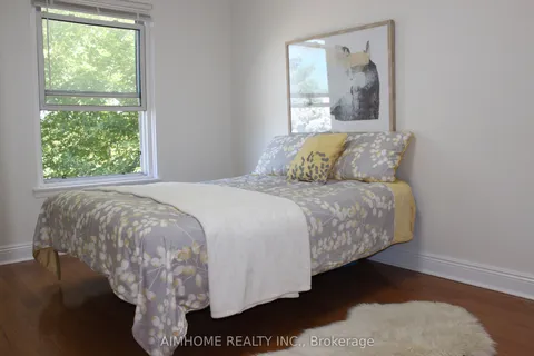 2311 Bridletowne Circle, ON M1W 2L3