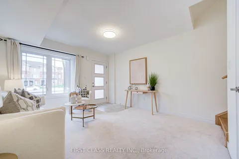 2867 Whites Road, ON L1X 2R4