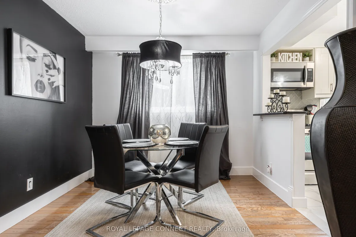 32 Harland Crescent, ON L1S 1J9