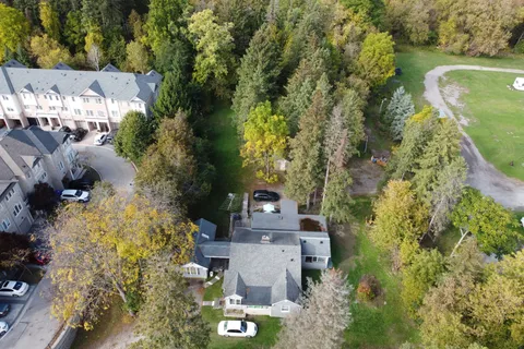 1864 Kingston Road, ON L1V 1C8