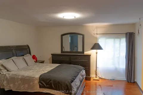 1864 Kingston Road, ON L1V 1C8