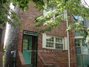 11 Quarry Court, ON M4J 5A6