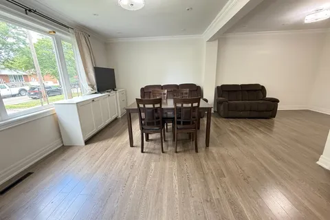 111 Vauxhall Drive, ON M1P 1R5