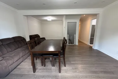 111 Vauxhall Drive, ON M1P 1R5