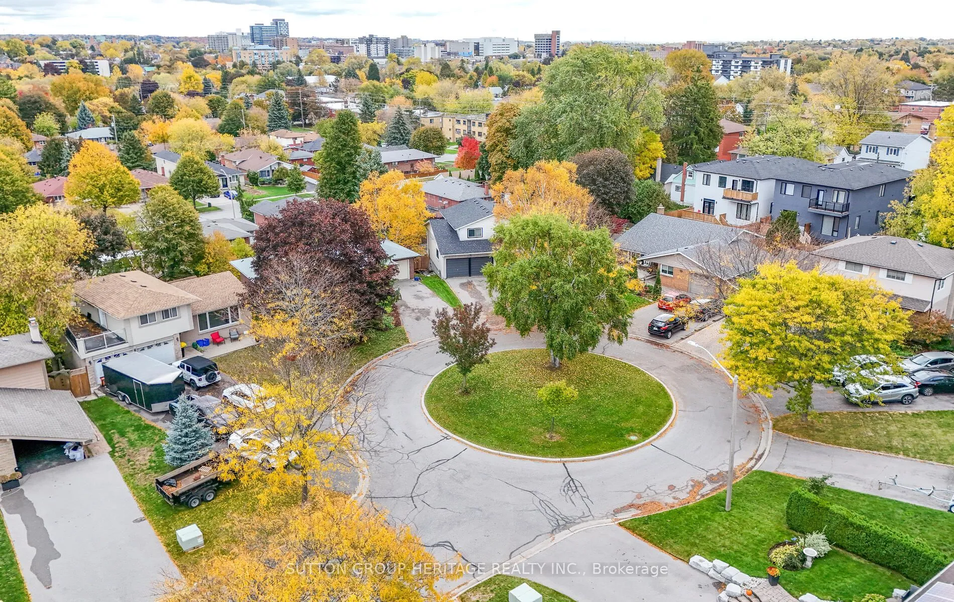 253 Fairlawn Court, ON L1J 4R1