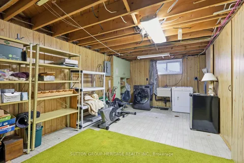 253 Fairlawn Court, ON L1J 4R1