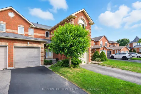 99 Creekwood Crescent, ON L1R 2K1