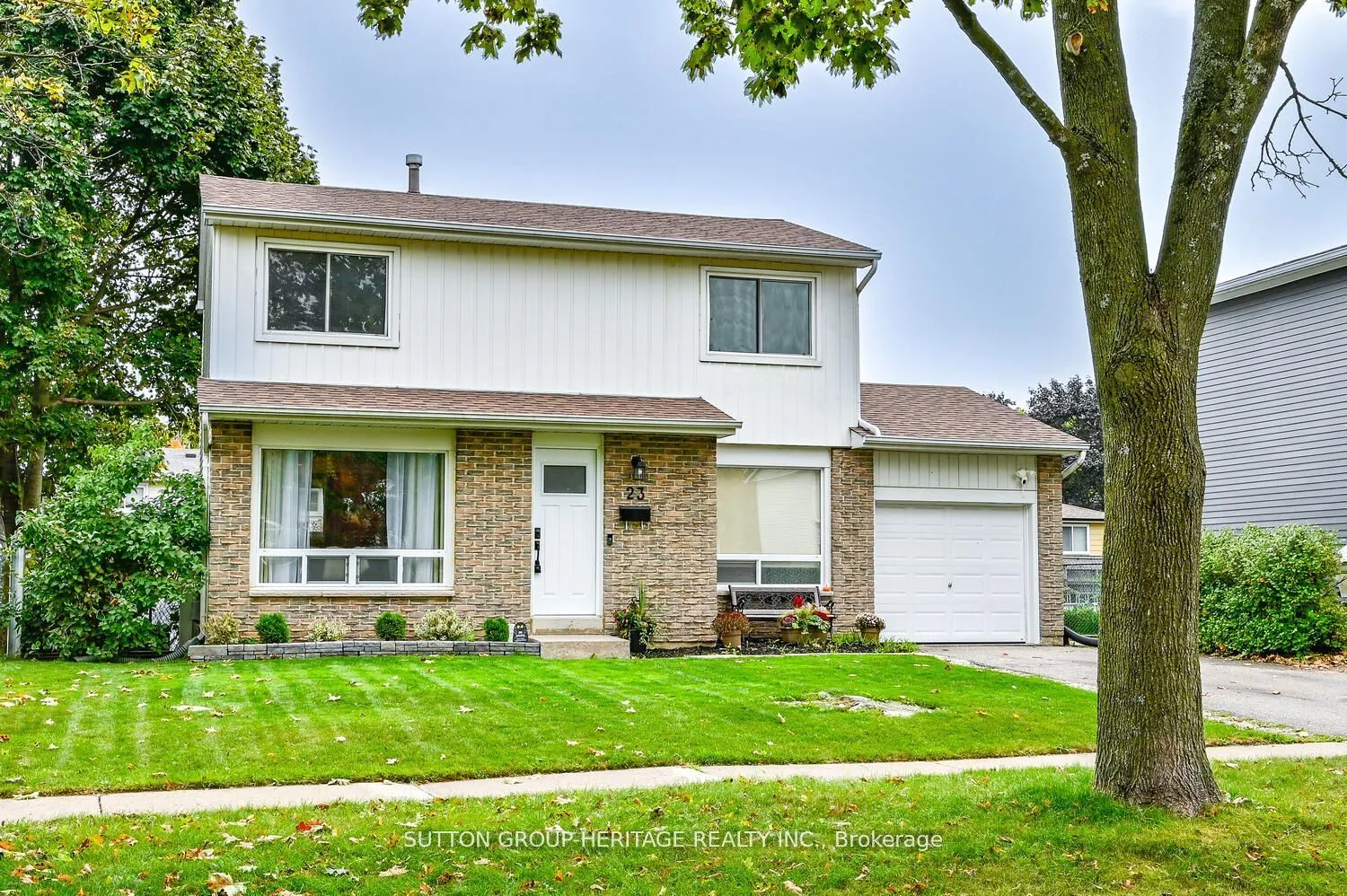 23 Swanston Crescent, ON L1S 3J5