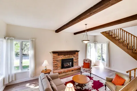 1 Kencliff Crescent, ON M1P 4E2