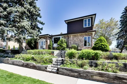 1 Kencliff Crescent, ON M1P 4E2