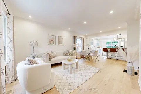 589 Marksbury Road, ON L1W 2T1