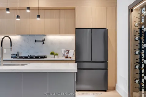 24 Elmsdale Road, ON M4J 3M4