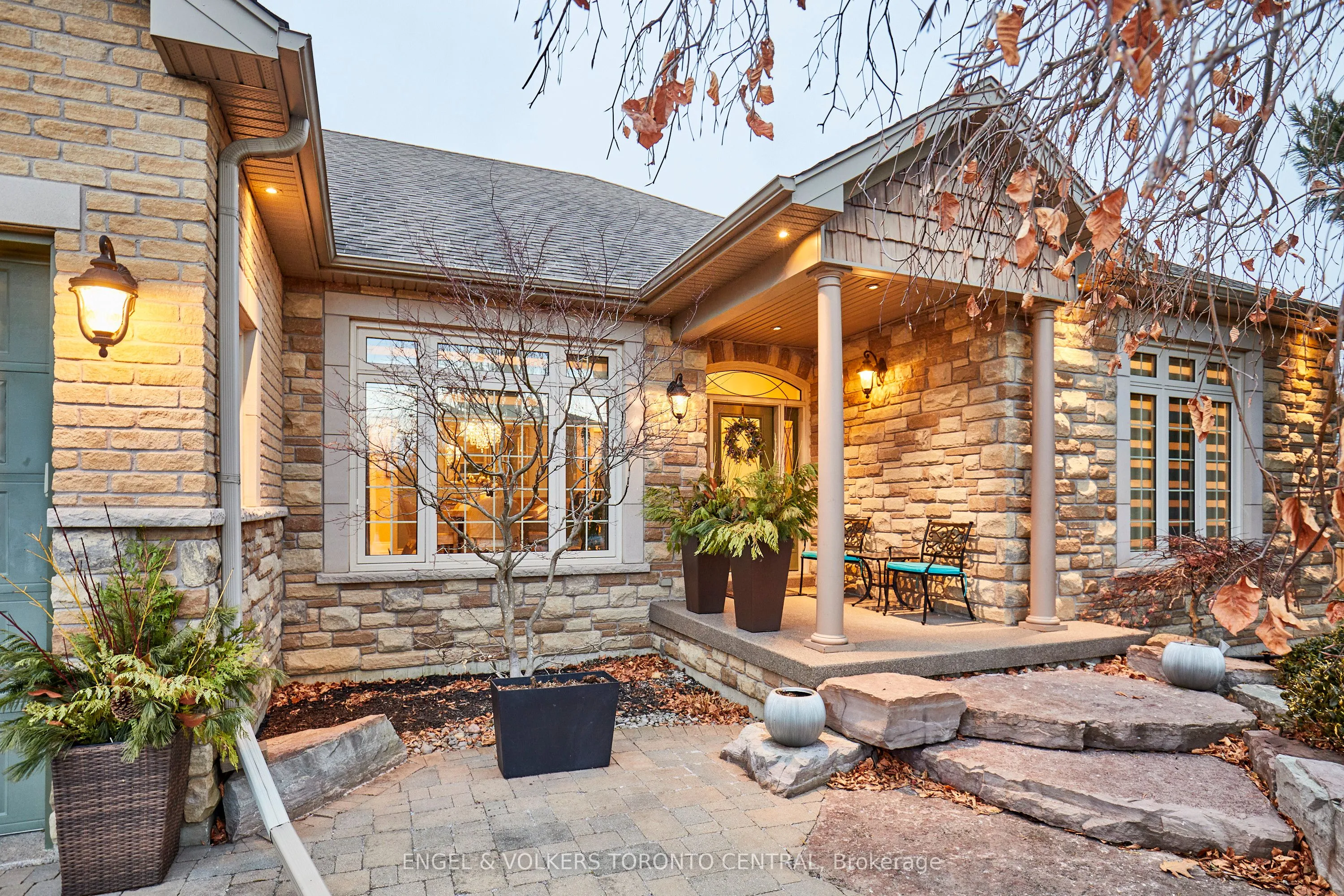 66 Varcoe Road, ON L1E 1S4