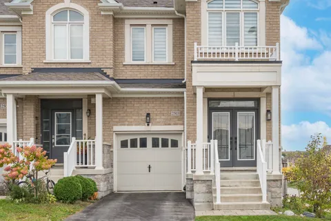 2503 Hibiscus Drive, ON L1X 0G9