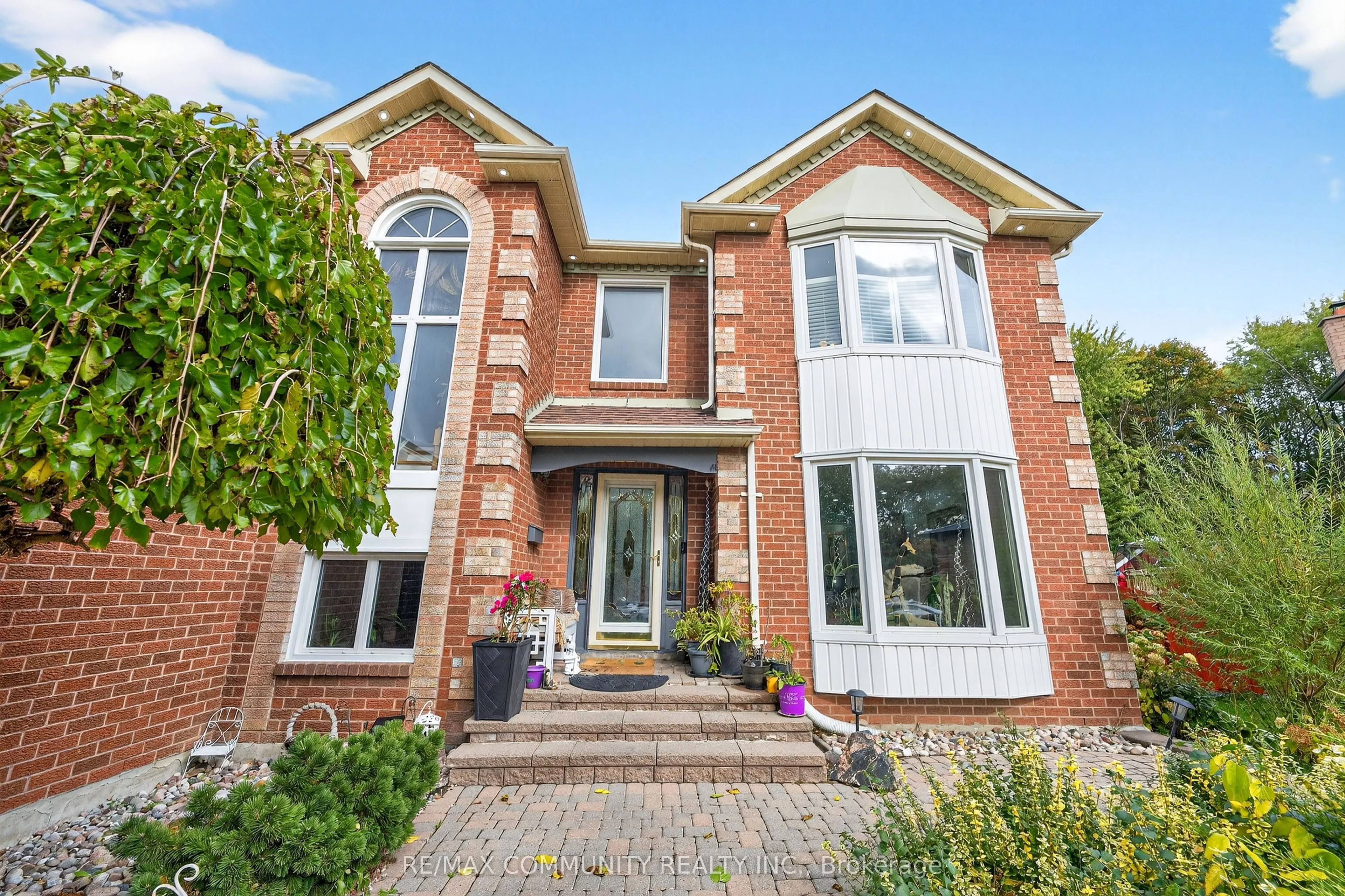 31 Withay Drive, ON L1T 3J8