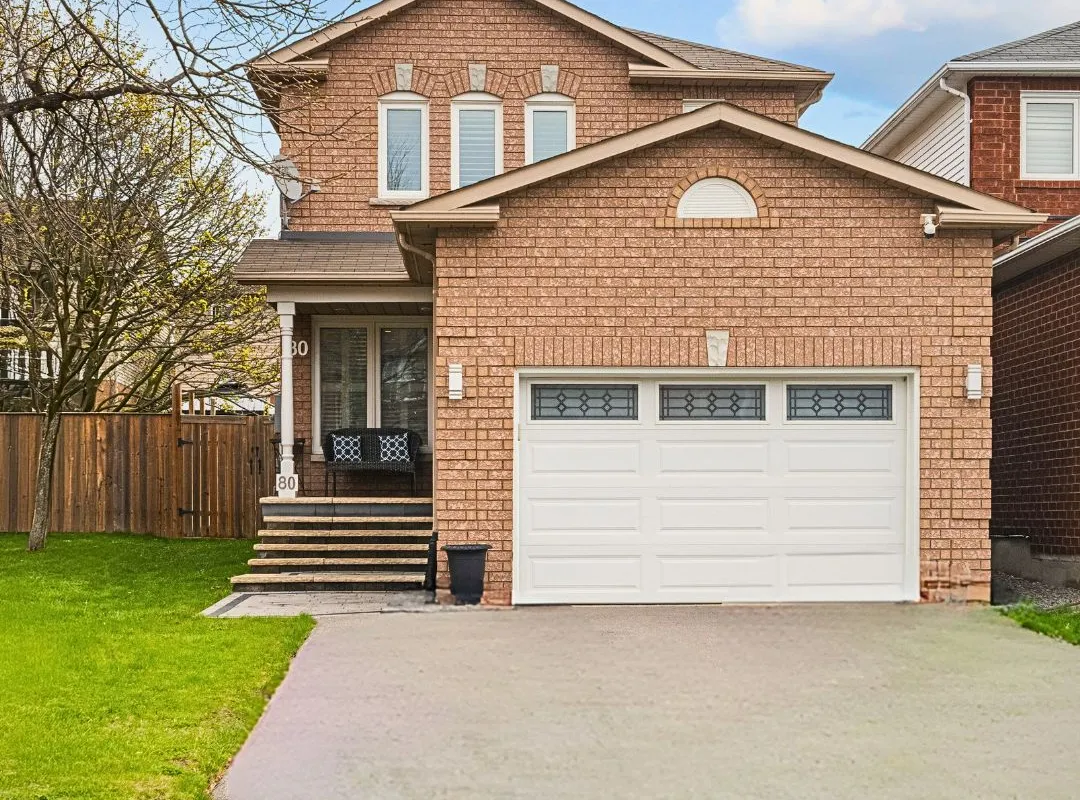 80 Fry Crescent, ON L1C 4Y3