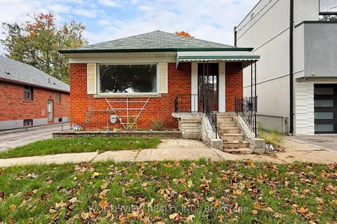 14 Shandara Crescent, ON M1R 1E9